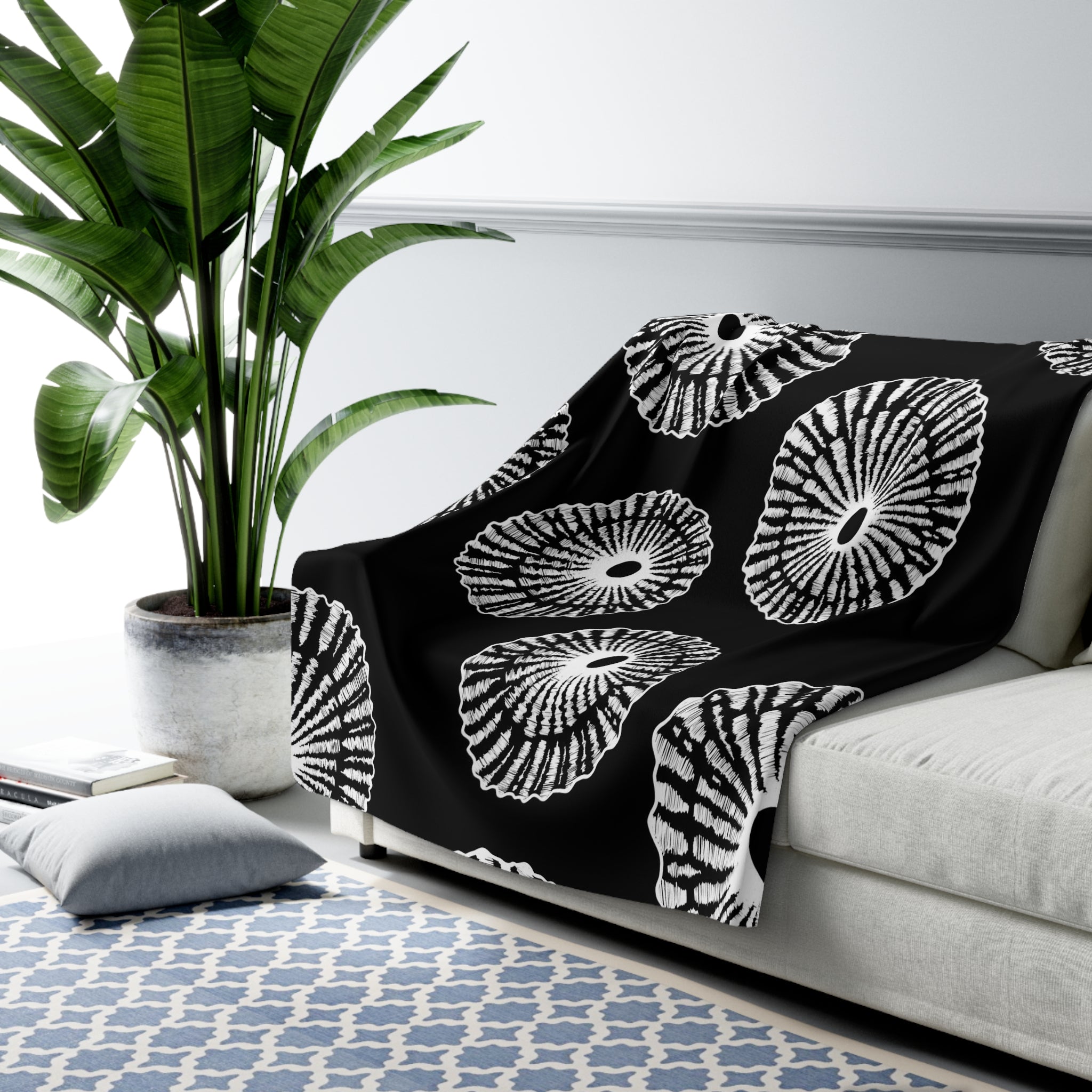 Opihi - Sherpa Fleece Blanket - LEIOHU DESIGNS