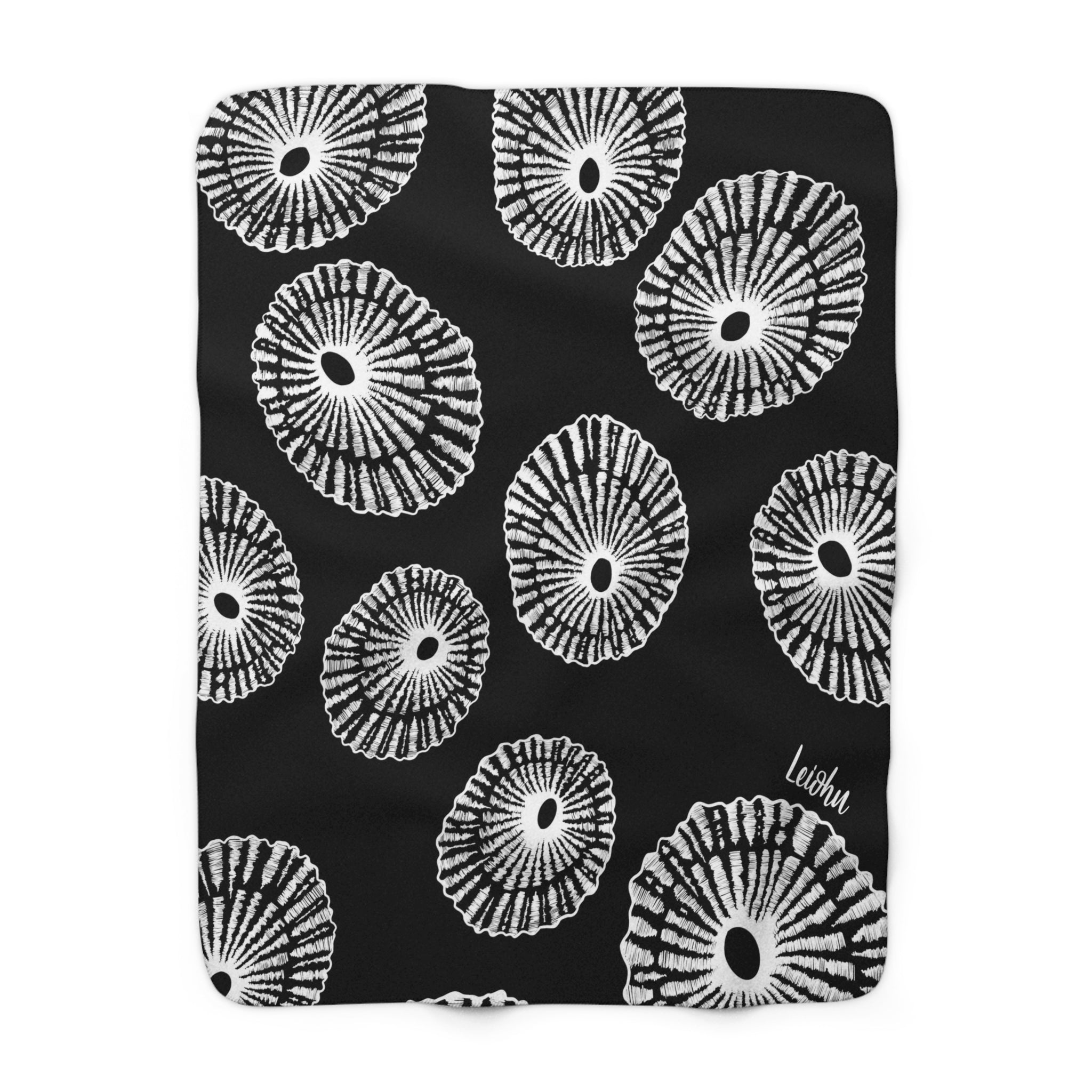 Opihi - Sherpa Fleece Blanket - LEIOHU DESIGNS