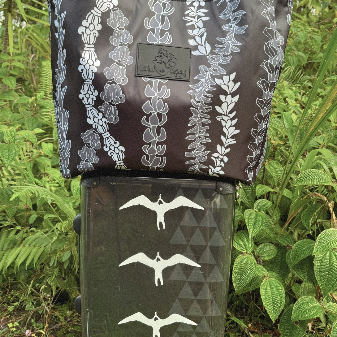 Ki'ihele Tote - Forever Lei - 'Ele'ele - LEIOHU DESIGNS