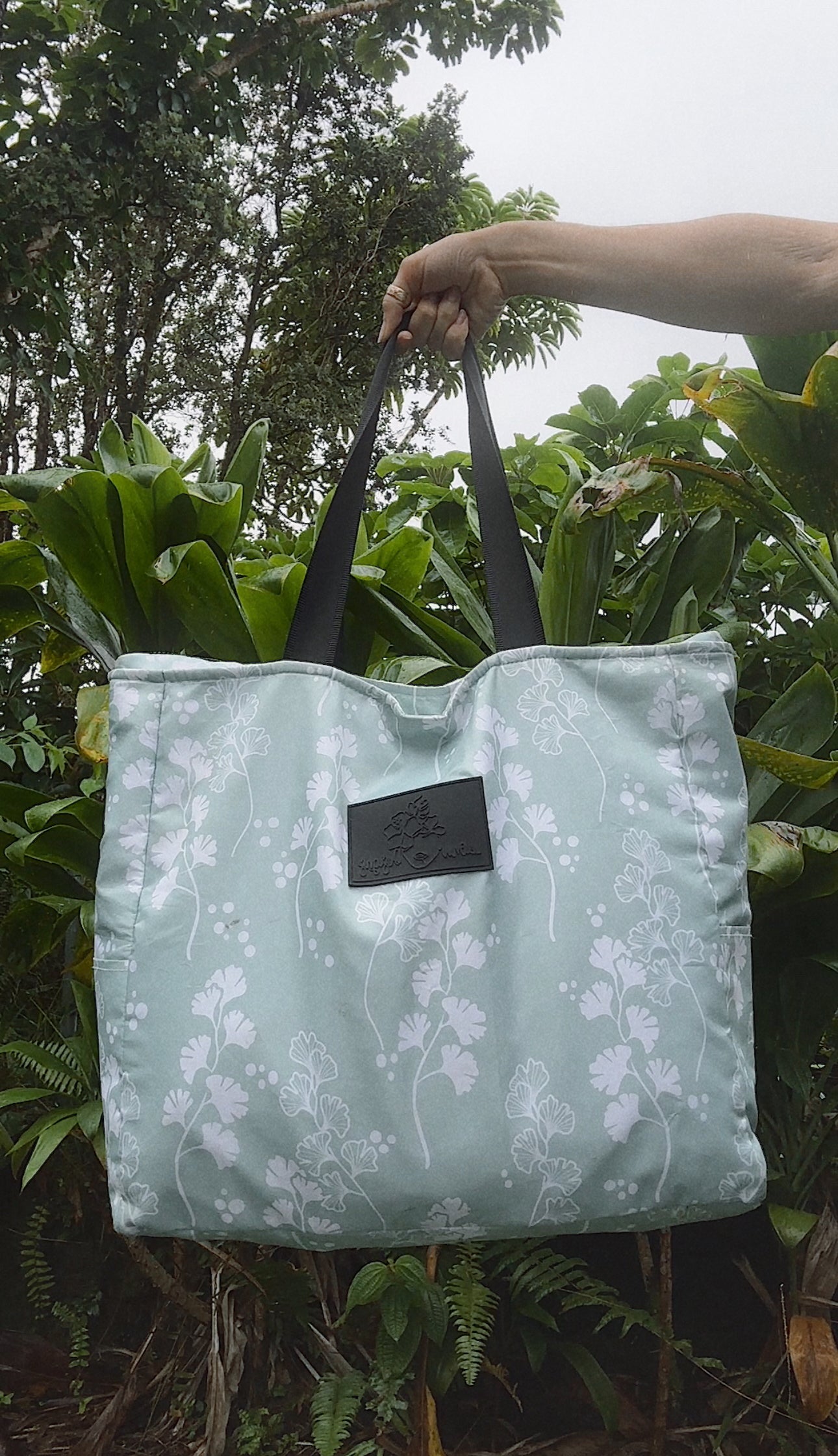 Ki'ihele Tote - Groovy 'Iwa'iwa - LEIOHU DESIGNS