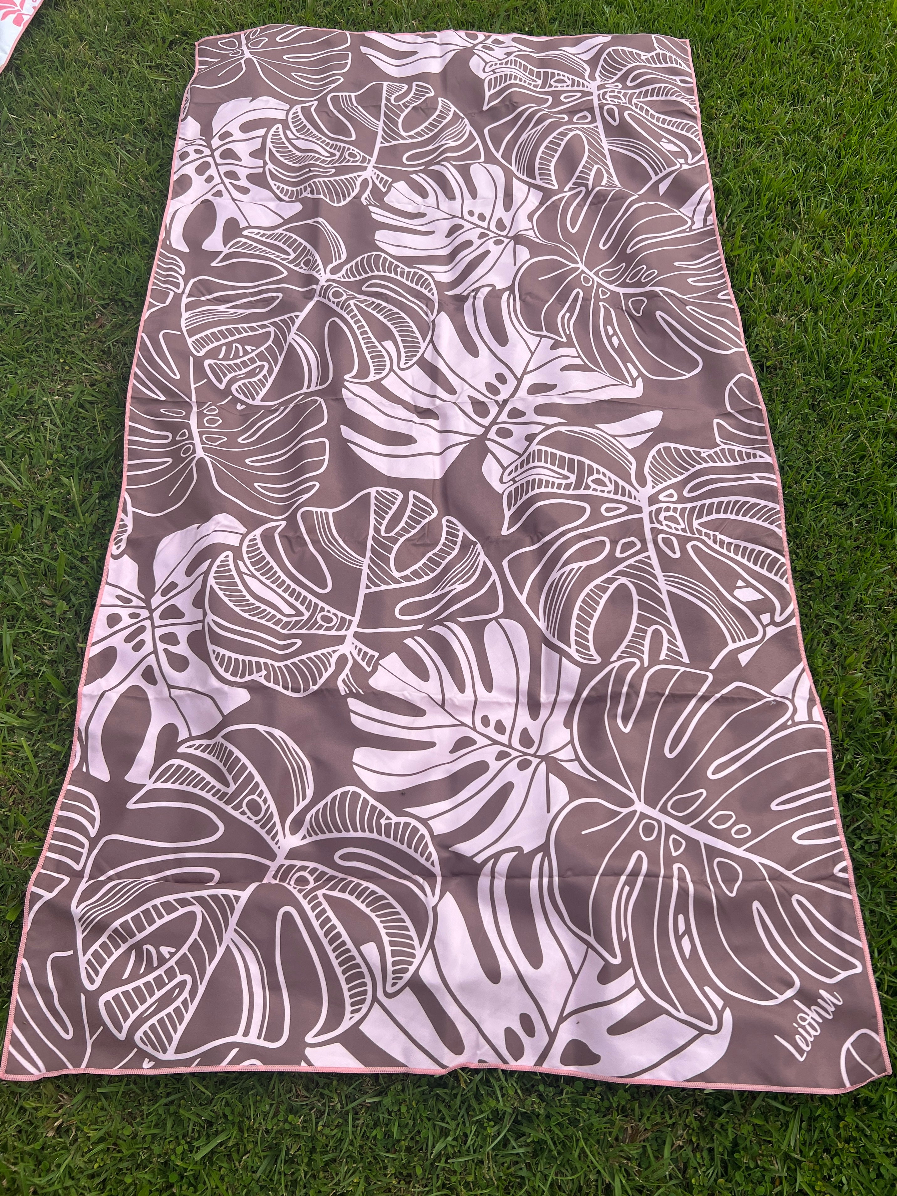 Microfiber Beach Towels - LEIOHU DESIGNS