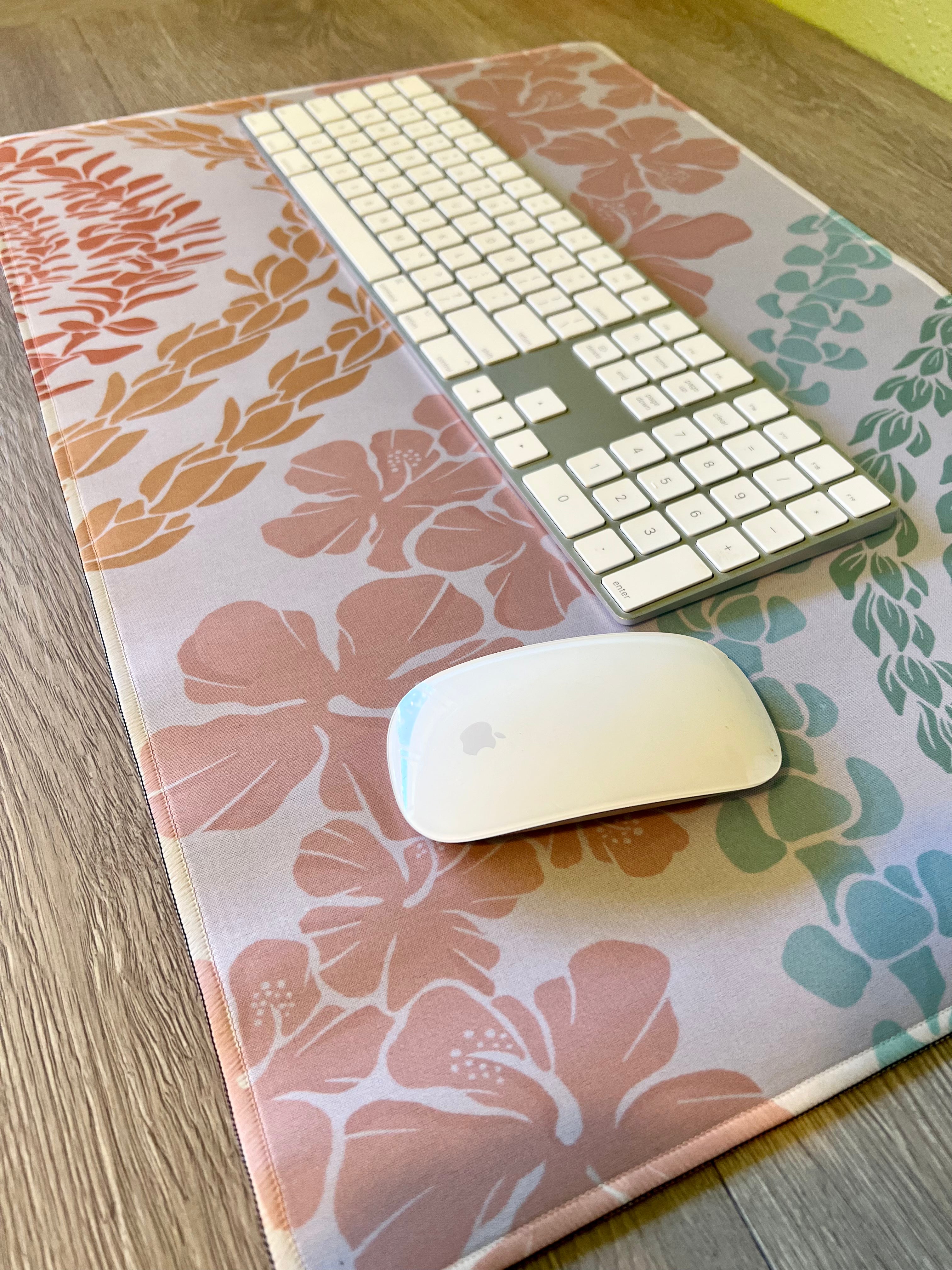 Groovy Lei - Desk Mat - LEIOHU DESIGNS