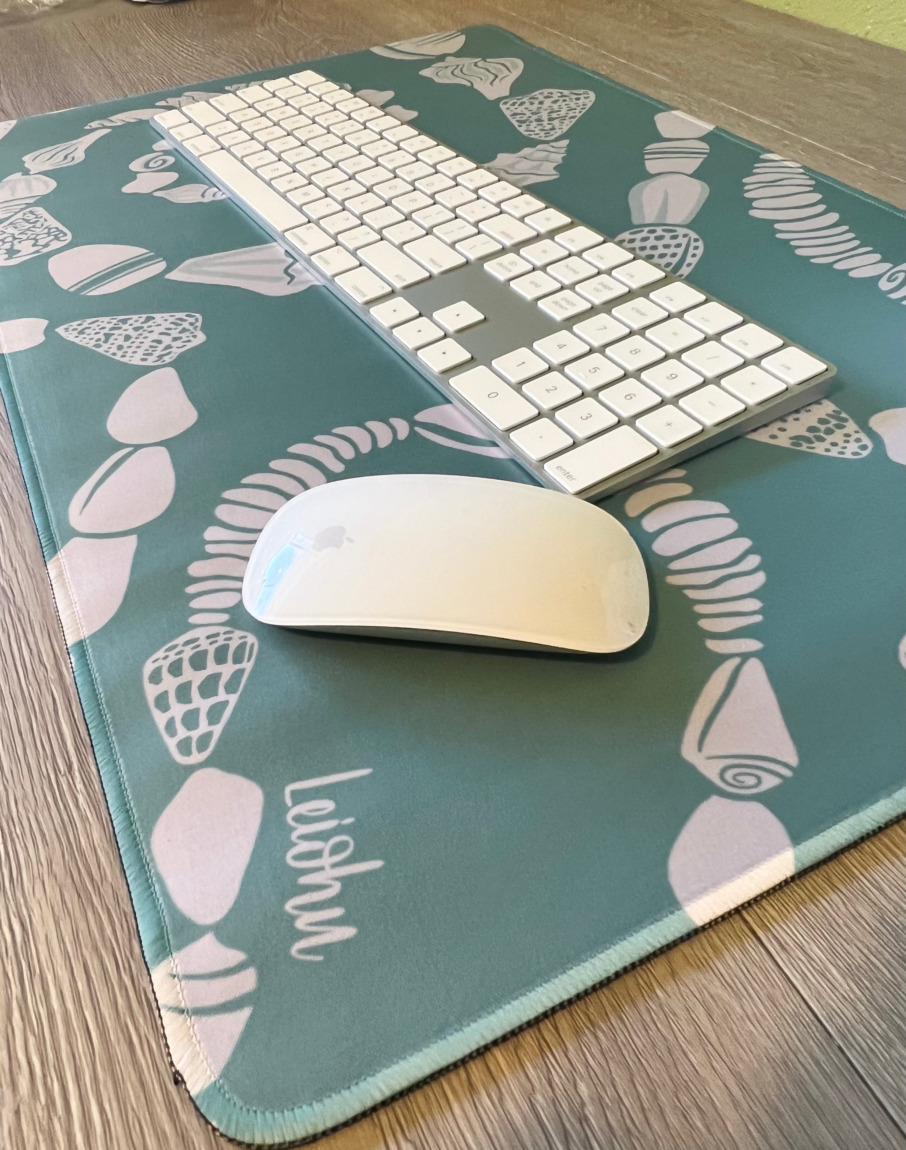 Groovy Shell - Desk Mat - LEIOHU DESIGNS