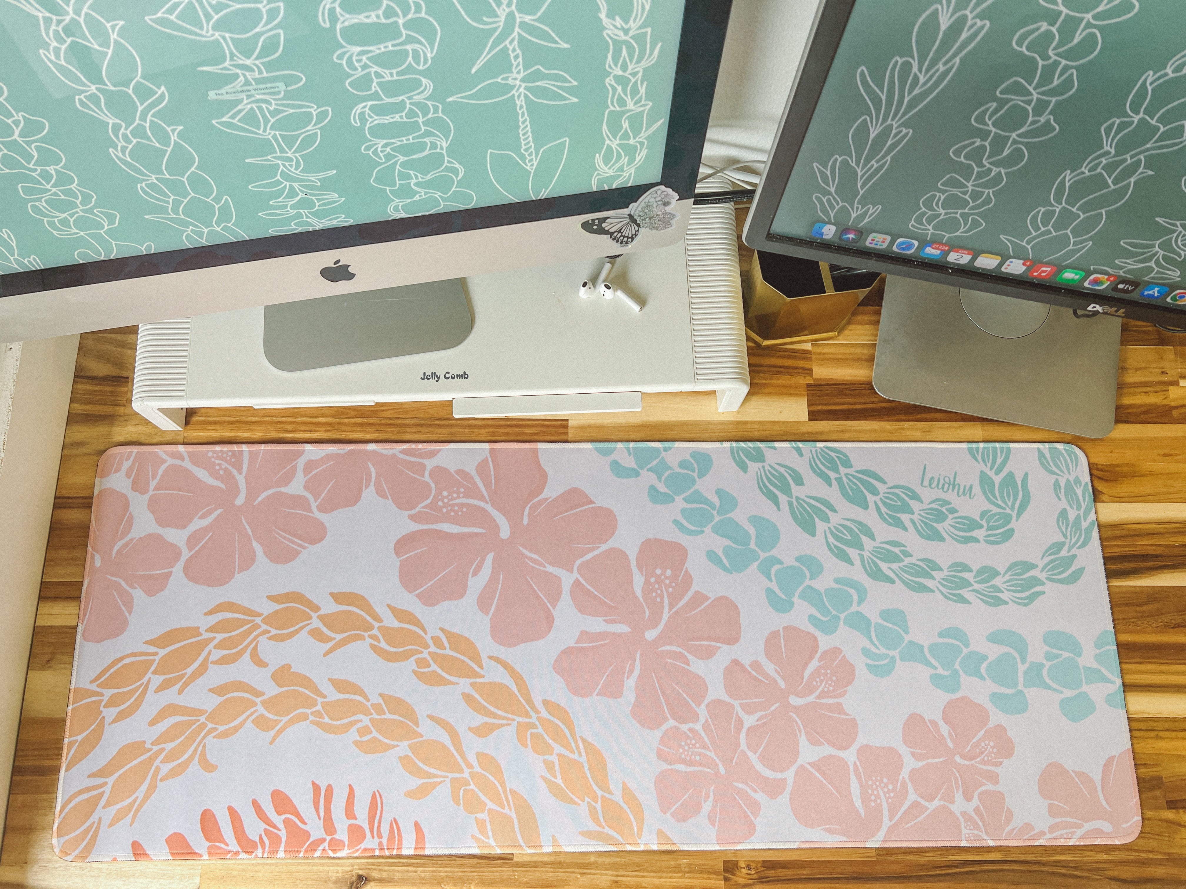 Groovy Lei - Desk Mat - LEIOHU DESIGNS