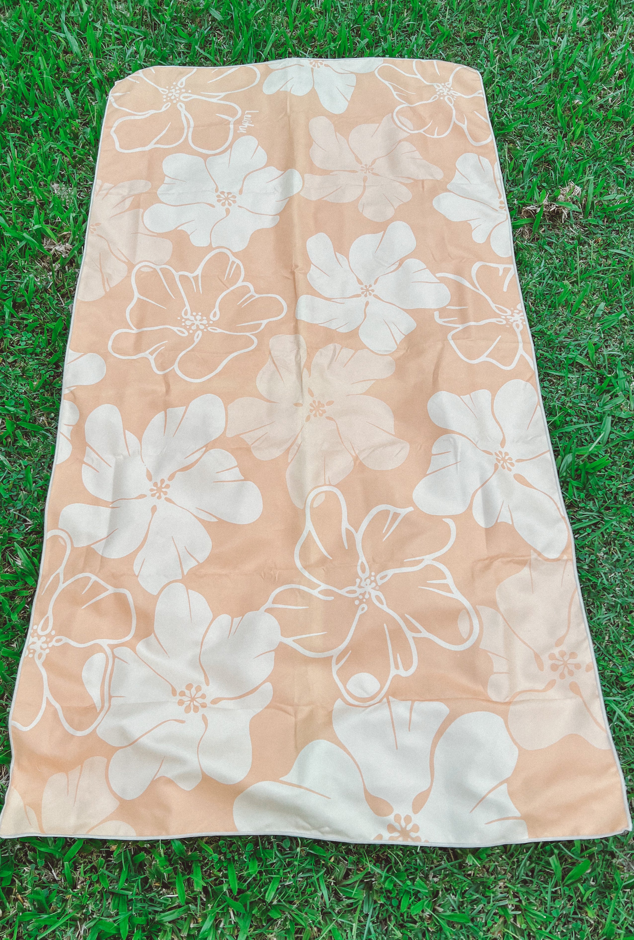 Microfiber Beach Towels - LEIOHU DESIGNS