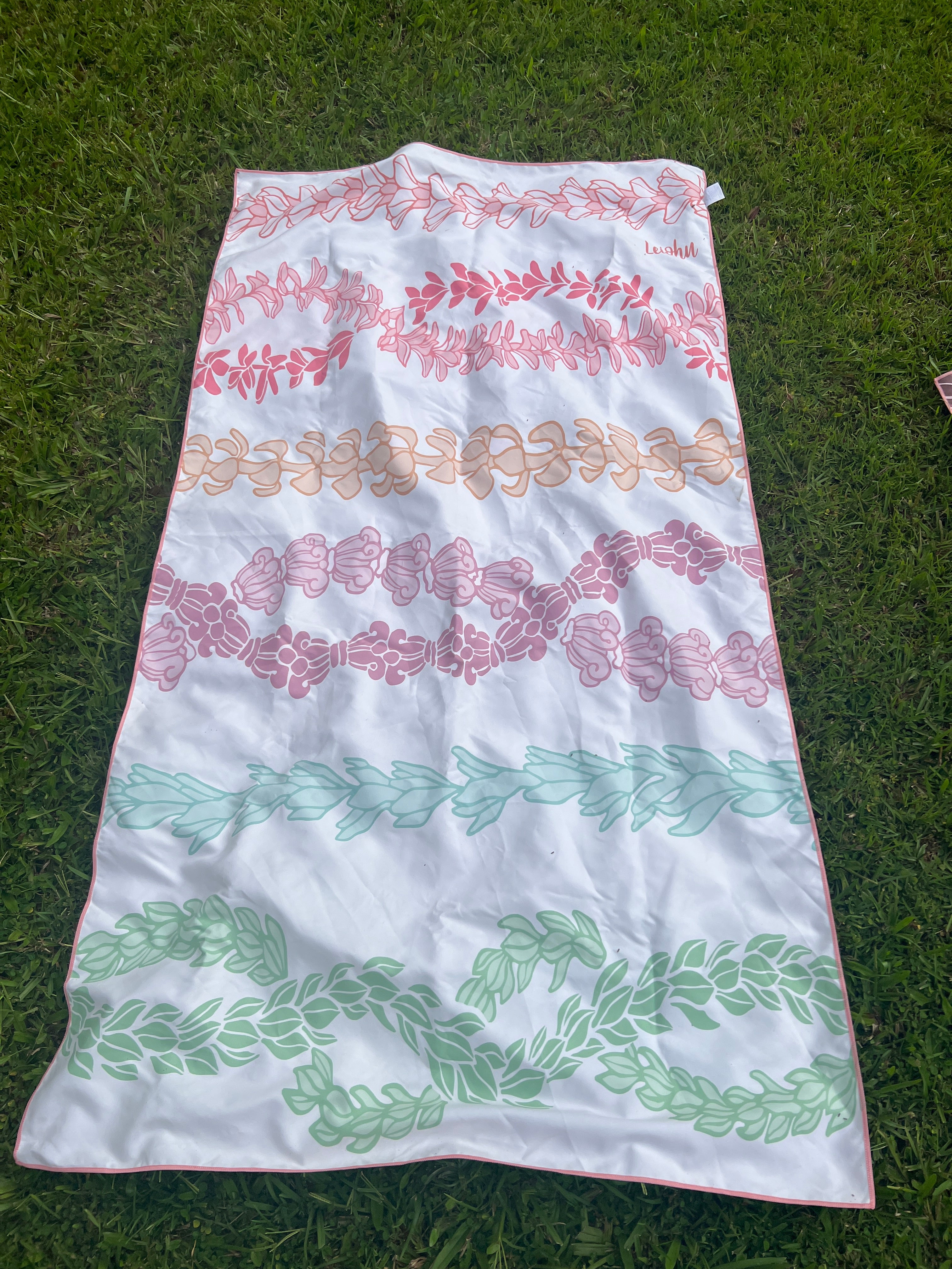 Microfiber Beach Towels - LEIOHU DESIGNS