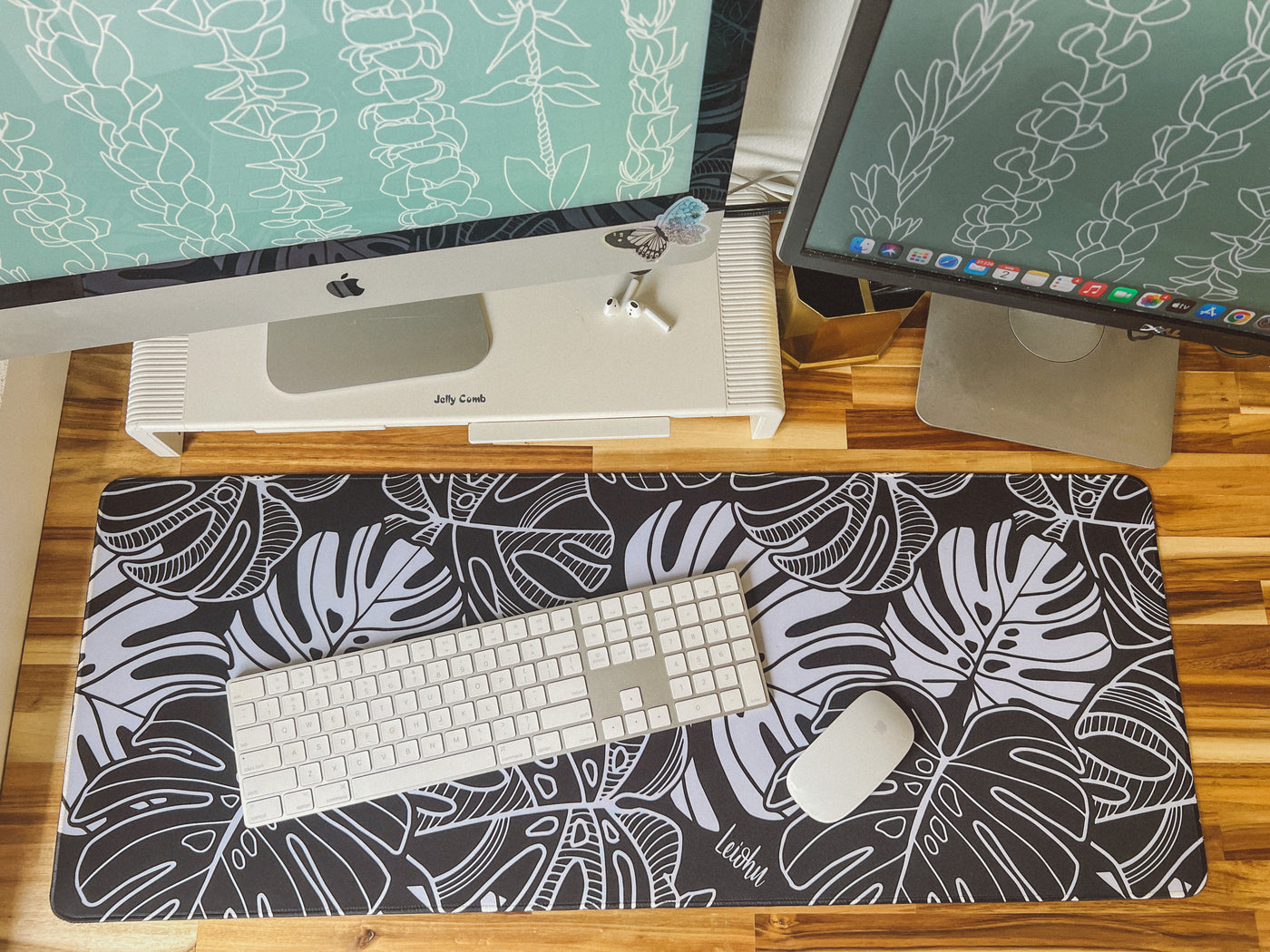 Monstera Dream - Desk Mat