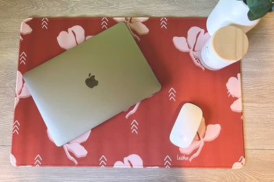 Awapuhi - Desk Mat