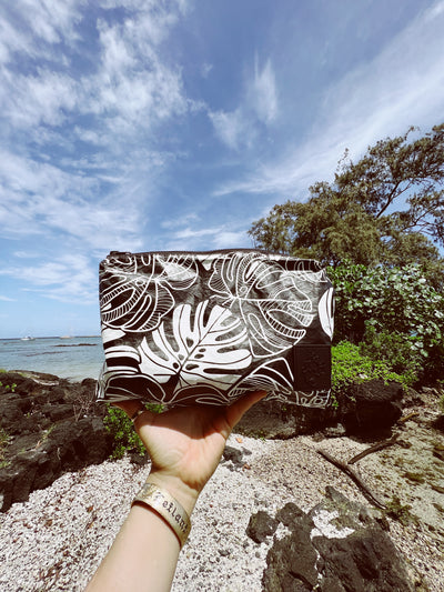 Kahakai Pouch - Medium - Monstera Dream